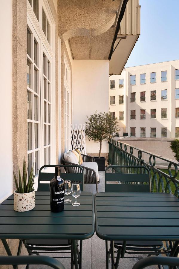 Historic Apartment At Cardosas With Balcony Porto Eksteriør bilde